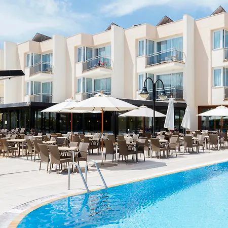 Duva & Apartmanhotel 4*