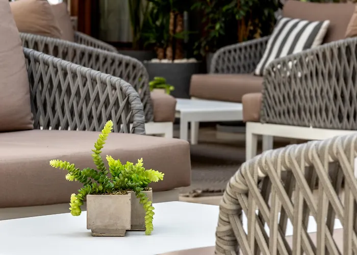 Апарт-готель Duva & Порт-де-Польєнса